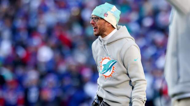 Mike McDaniel Miami Dolphins