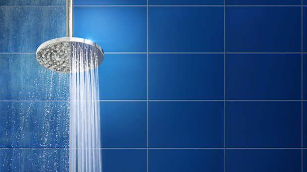 Роструд: принятие душа может входить в рабочее время некоторых сотрудников
