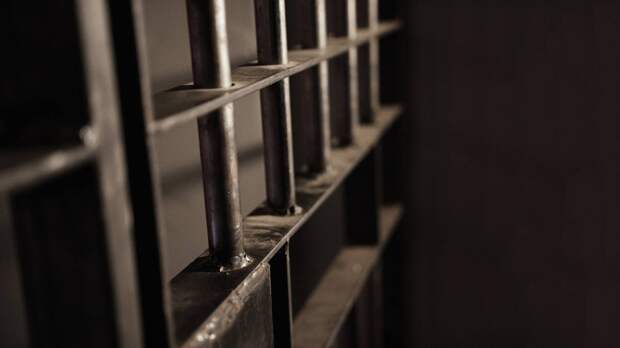 Азербайджан оставил задержанных россиян в тюрьме