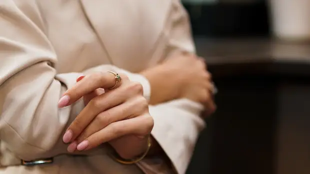 Почему утолщаются ногти?