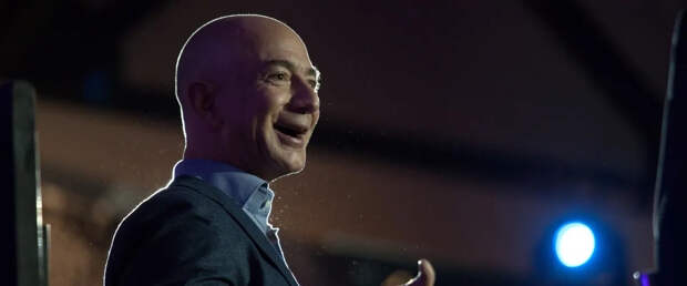 Безос хочет скупить фабрики на $100 млрд и модернизировать их с помощью ИИ