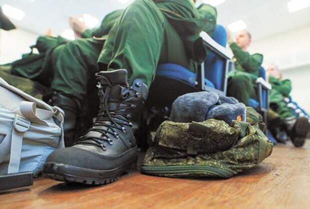 Ожирение и плоскостопие могут освободить мужчин от службы в армии