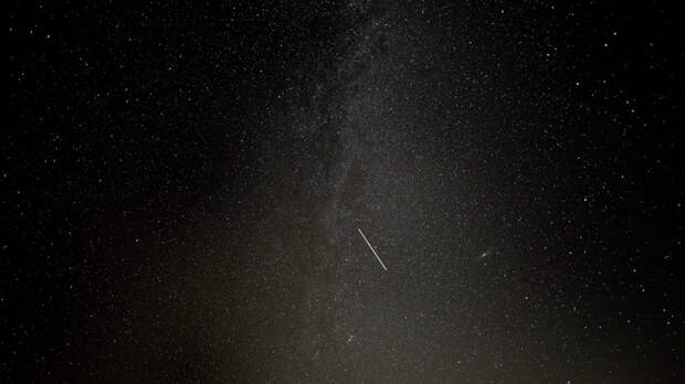 Астрофизик Коваль рассказал, как наблюдать метеорный поток Лириды