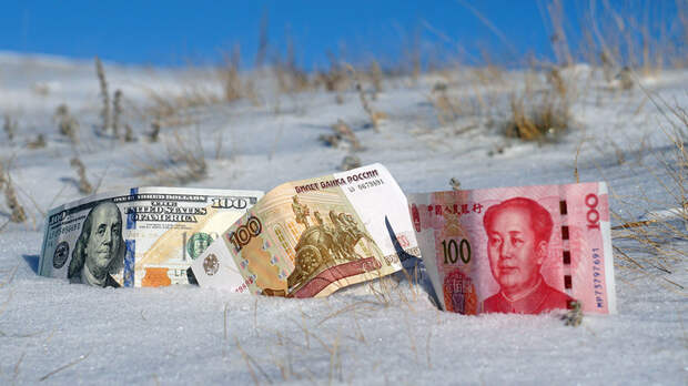 Юань вместо золота и долларов: Очень странная инициатива Антона Силуанова
