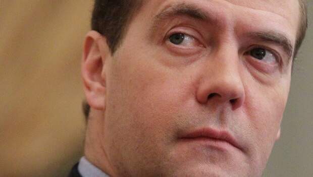 Медведев заявил о важности поддержки отечественного производителя Медведев заявил о важности поддержки отечественного производителя