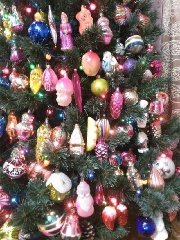Новогодние игрушки из прошлого, которые создают волшебную атмосферу