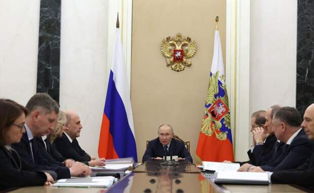 «Управляемое замедление»: Путин назвал причину низкого роста ВВП