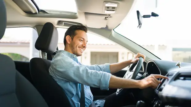 Автоэксперт Баканов перечислил бесполезные гаджеты для автомобиля