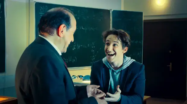 Гарик Харламов не меняет профессию: в эфир выходит комедийный сериал «Гусар»