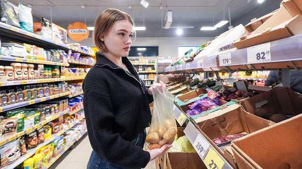 Россиянам рассказали о способах снижения расходов на питание в летний период