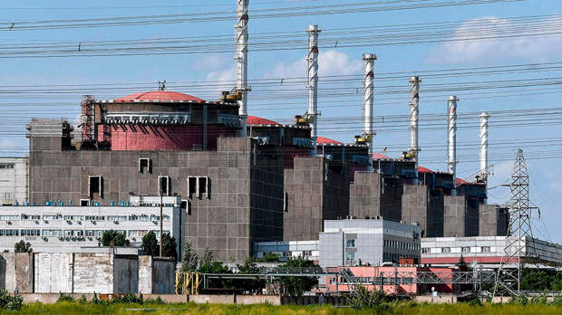 На ЗАЭС начался ремонт поврежденных обстрелами линий электропередачи