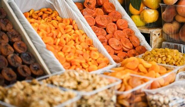 Десятки видов сухофруктов можно найти на московских ярмарках