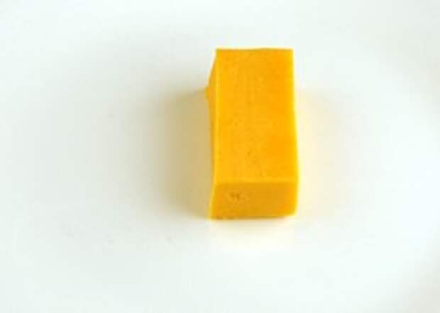 200 Calories of Medium Cheddar Cheese