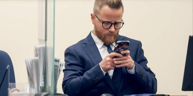 Ни паники, ни агрессии: что ответить банку, чтобы не заблокировали счёт