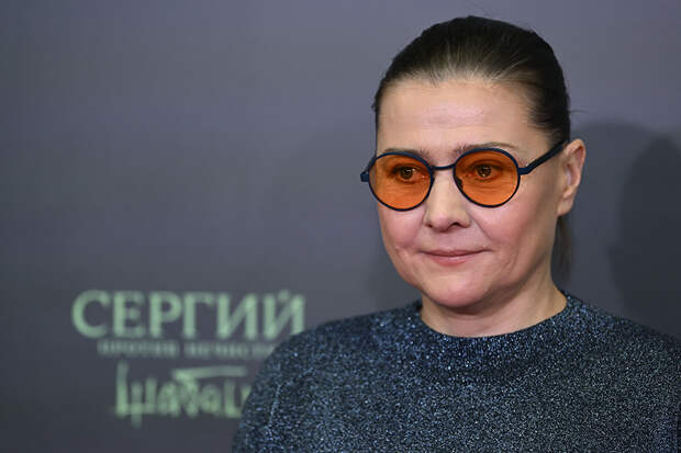 Прилизанную Марию Голубкину разнесли за неухоженный вид: совсем запустила себя