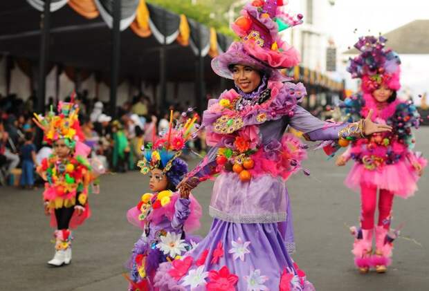 Карнавал моды «Jember Fashion Carnaval» в Индонезии