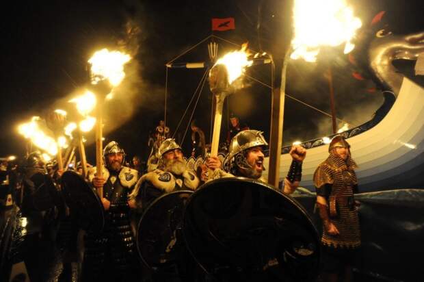 UpHellyAa08 Шетландский праздник Апхеллио