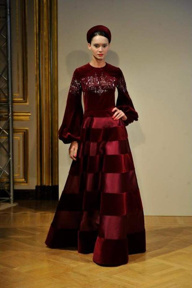 Русские сарафаны поразили гостей Paris Couture Week - Женсовет - Релакс!
