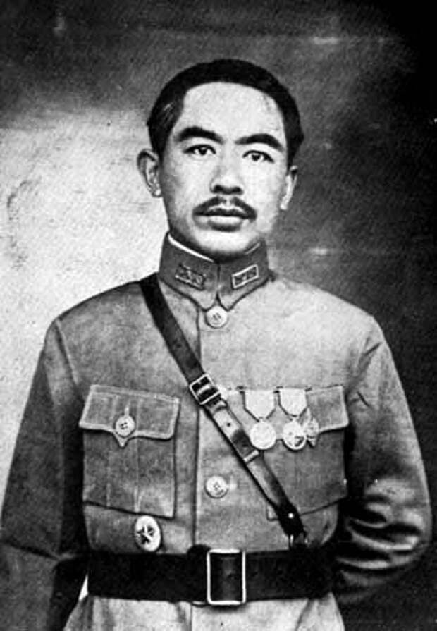 Борьба за Синьцзян. Оспан-батыр, казахский Робин Гуд
