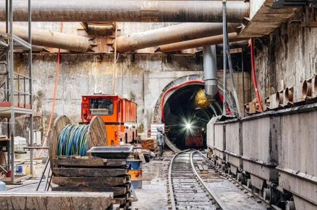 Сергей Собянин объявил о начале строительства станции метро «Луганская»