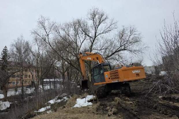 На реке Студенец в Тамбове начались работы по расчистке