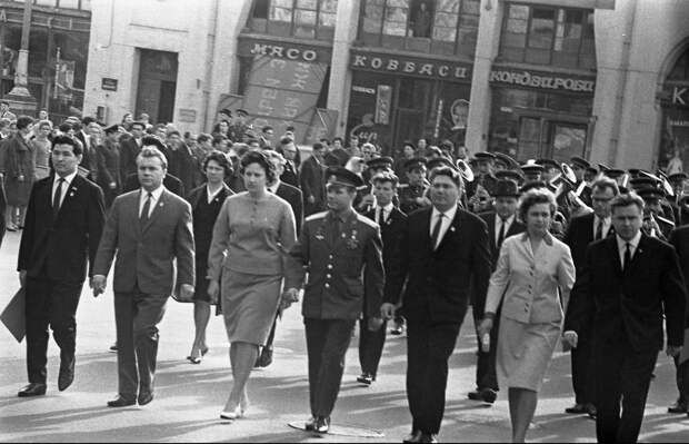 Донецк.визит Ю. А. Гагарина. 1963 год. https://t.me/webmoney_dn/319683