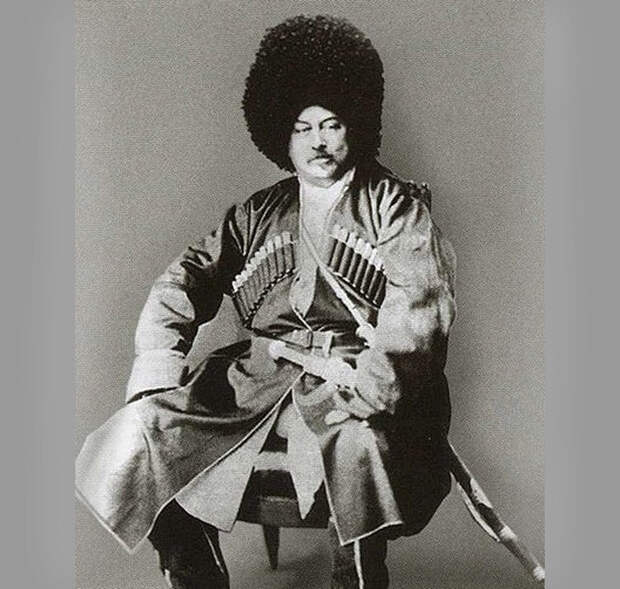 Александр Дюма в кавказском национальном костюме, 1859 год