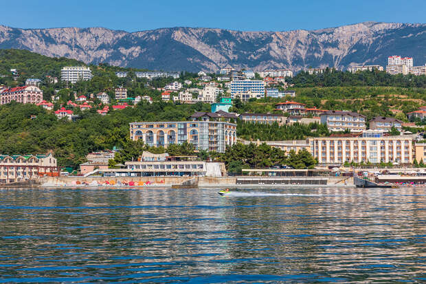 «Космические цены» на отели в Крыму объяснили «элитностью» курорта