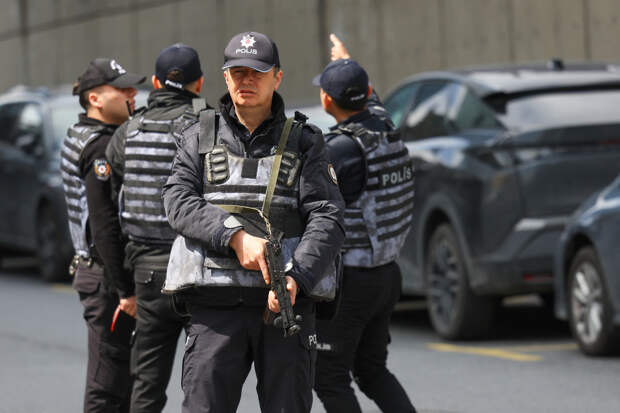 Число жертв стрельбы в турецкой школе выросло