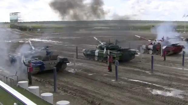 Россия, Белоруссия, Венесуэла, Монголия: третий полуфинальный заезд соревнований по танковому биатлону