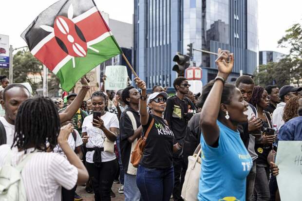 Африканский выход: После протестов против повышения налогов Кения решила занять 1,3 млрд долларов