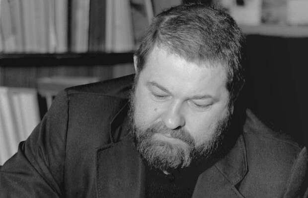 Писатель Юлиан Семенов