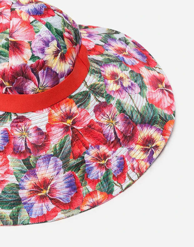 Летние шляпы: три самых модных варианта 2020