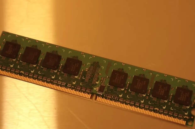 WC: блогер Dr. Semiconductor начал делать модули оперативной памяти у себя в гараже
