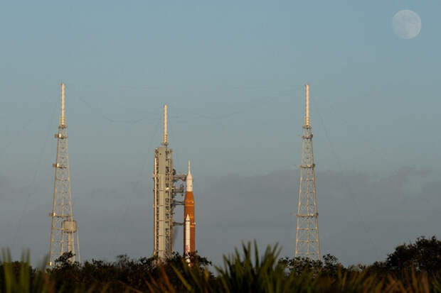 Baza: старт первого за более чем 50 лет полета к Луне запланирован на 1 апреля