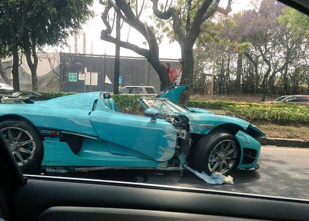 В Мексике разбили уникальный суперкар Koenigsegg CCXR