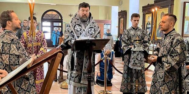 В Четверток Великого канона епископ Серафим возглавил утреню с чтением Великого канона преподобного Андрея Критского.