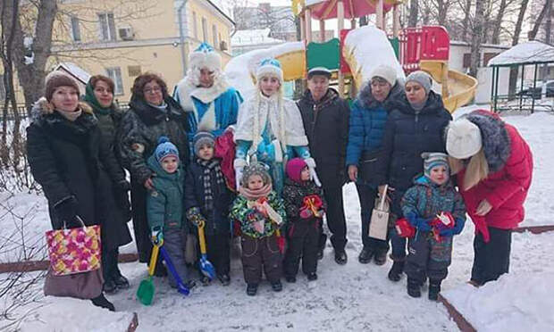 Для самых маленьких жителей Нижегородского района рождественские чудеса продолжаются/ Фото moscow.er.ru