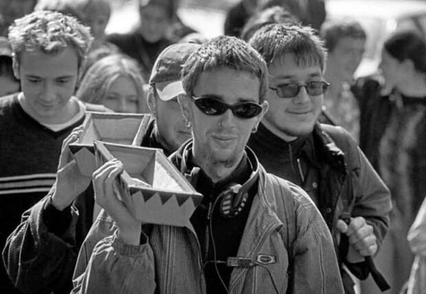 7 атмосферных фото из 90-х, на которых показано настоящее веселье