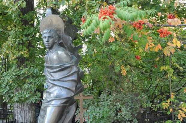 На Юге России обнаружили могилу принцессы Дианы и других знаменитостей