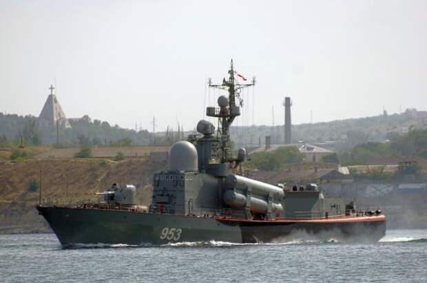 Ракетный катер «Р-239» Черноморского флота назвали «Набережные Челны»