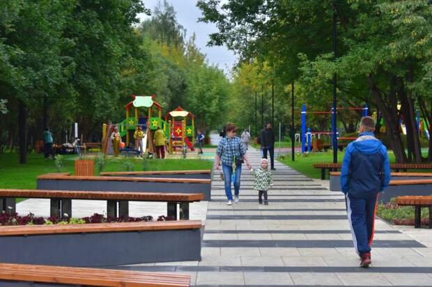 Новую пешеходную зону торжественно открыли на юго-востоке Москвы