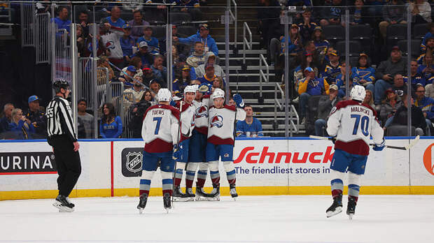 «Колорадо» с Ничушкиным обыграл «Калгари» и стал победителем регулярного чемпионата НХЛ