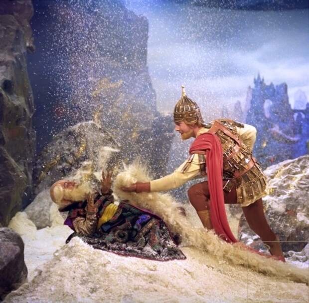 http://www.mosfilm.ru/upload/iblock/0fd/0fd7501dce3e557c5a6c372fbe6a347f.jpg