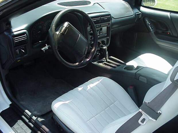 Chevrolet Camaro 1997 30th Anniversary Package салон