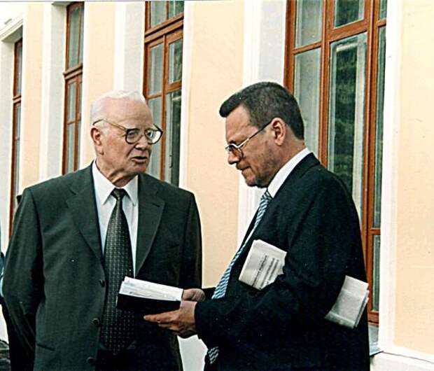 Конструктор, руководитель, человек