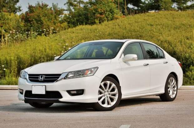 2014 Honda Accord против 2015 Hyundai Sonata (i40)