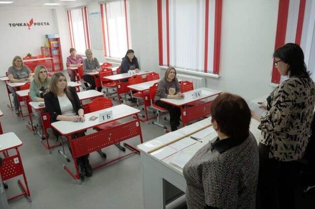 Родители выпускников Приморья традиционно сами смогут сдать ЕГЭ