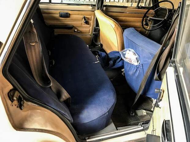 Установлены ремни безопасности для задних сидений