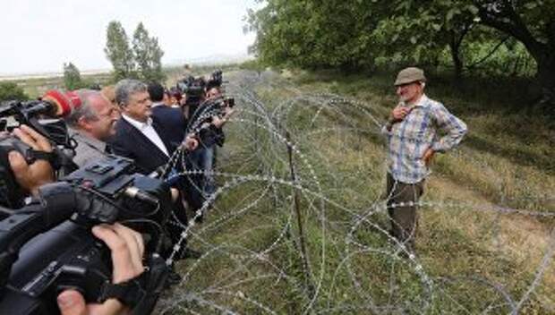 Президент Украины Петр Порошенко на грузино-югоосетинской границе. 19 июля 2017